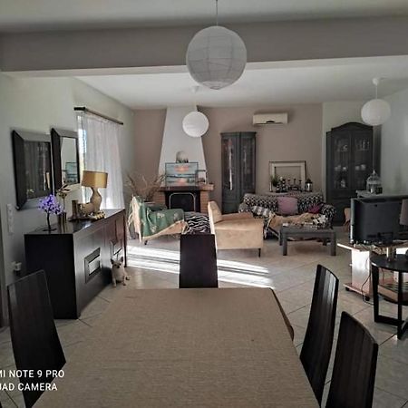 הוילה אנביסוס Pleasant House With Garden!! מראה חיצוני תמונה