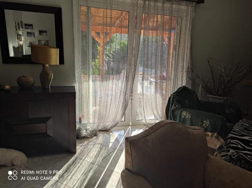 הוילה אנביסוס Pleasant House With Garden!! מראה חיצוני תמונה